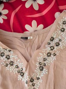 Embroidered Women's Kurta