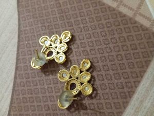 Earings