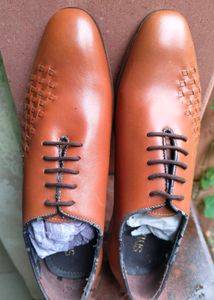 Leather shoes 7