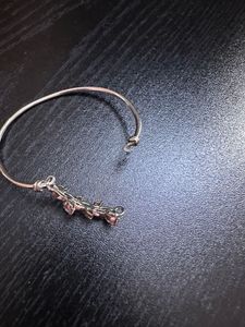 Leaf Detail Bangle