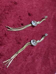 new earings not used product, this product is ne