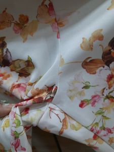 Floral Pant (Unsend ) By Desibella