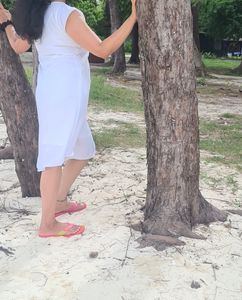 White Dress Best For Beach Wear