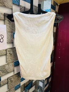 Women White Net Top Sleeve Less