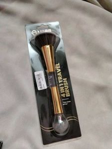 MARS 4 in 1 Travel Brush