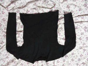 Plain Black Top🖤