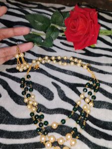 Elegant Pearl Necklace Set