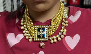 Kundan Choker