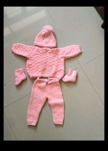 Hand knitted Baby Set ( Unisex 6-9 Months)