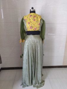 Floral Embroidered Crop Top &amp; Skirt Set