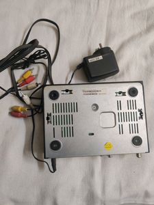 Tata Sky HD Set Top Box With 2 Remotes And Adaptor