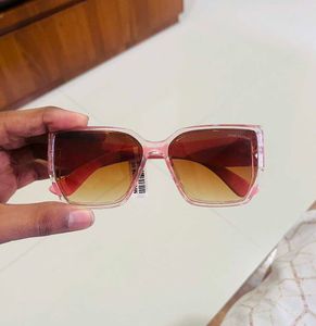 Lv Premium Sunglasses Brand New With Tag
