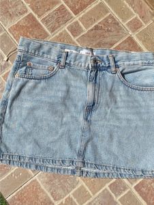 Mango Denim Mini Skirt fits smalll