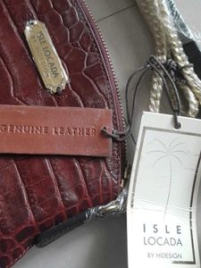 Isle Locada by Hidesign Leather Bag