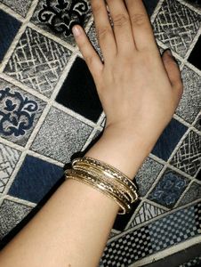 gold plated set of 4 bangles