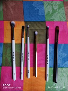 10 Pcs Of Paush beauty Brushes And Storage Bage