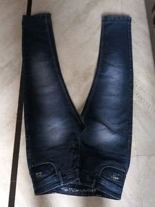 Blue Jeans White Shade