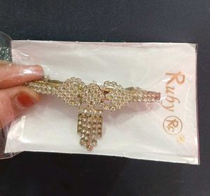 Dazzle Drop Back Hair Pin ~ Ruby 🤍