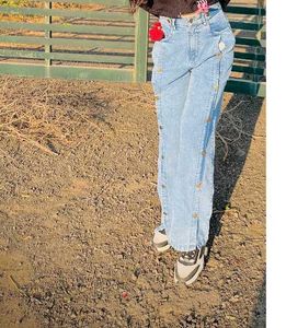 Trendy Wide-Leg Jeans and top