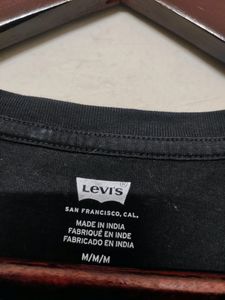 Levi&#39;s T-Shirts For Women