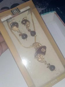 3Jewelry Sets