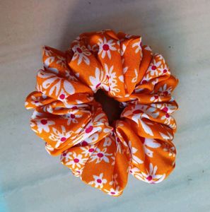 Offer 🥳🥳🥳 Beautiful Scrunchies❤️❤️