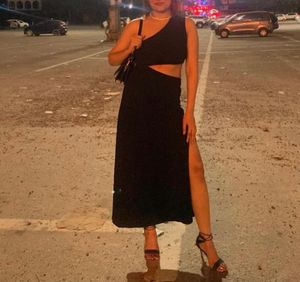 Black Cutout Shoulder Dress 🖤