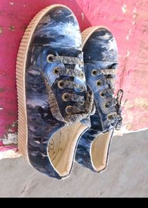 Stylish Blue Sneakers