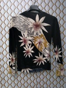 New With Tag Korean Floral Knit Top