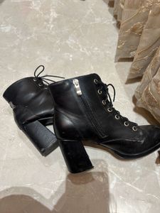 Black Winter Boots