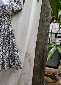 7266. CUTE ZARA FLARED DRESS