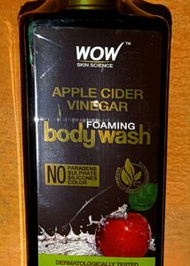 WOW SKIN SCIENCE Unisex Fomaing BODY WASH