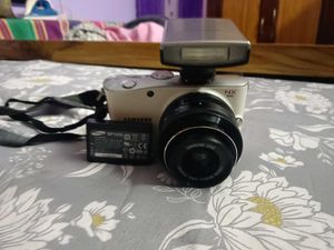 Samsung Camera Nx 100