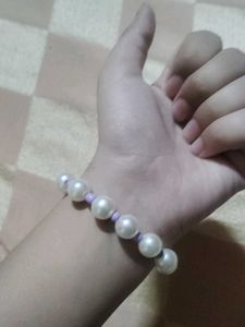 Pearl Bracelet with Bow