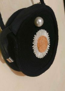 Daisy Crossbody Bag