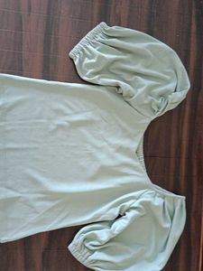 Cute Green Puff Sleeve Top