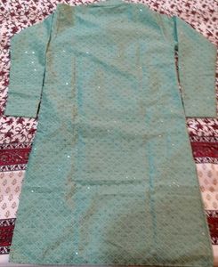 Men&#39;s Embroidered Kurta