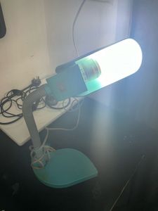 Philips Table Study Lamp With Bulb