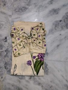 Floral Print Saree with Blouse Piece