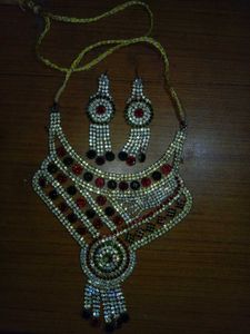 Rhinestone Necklace &amp; Earring Set