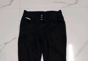 🏷️Black Women denim