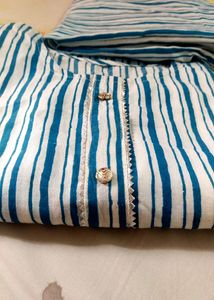 Monochrome Vertical Line Kurta Set