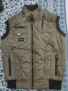 Stylish Sleeveless Jacket