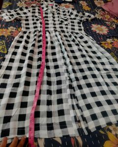 Beautiful....Lengthy Front Open Top With