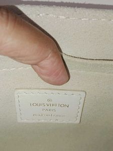 OG LOUIS VUITTON White Shoulder bag