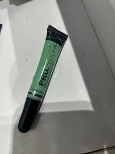 Green Corrector