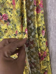 Elegant Floral Saree for Festive Occasions