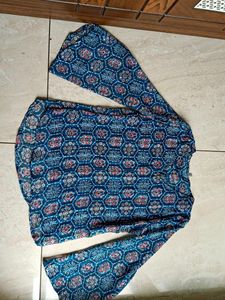 Blue Patterned Bell Sleeve Blouse
