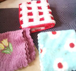 Cute Fluffy Washcloths - Set of 3