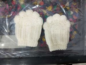 Handmade Crochet Paw Print Gloves